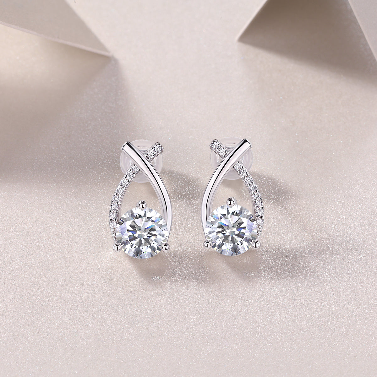 Happy Encounter - Fashionable And Luxurious Diamond Jewelry Set With 1-carat Moissan Diamond S925 Sterling Silver And Platinum-plated Stud Earrings